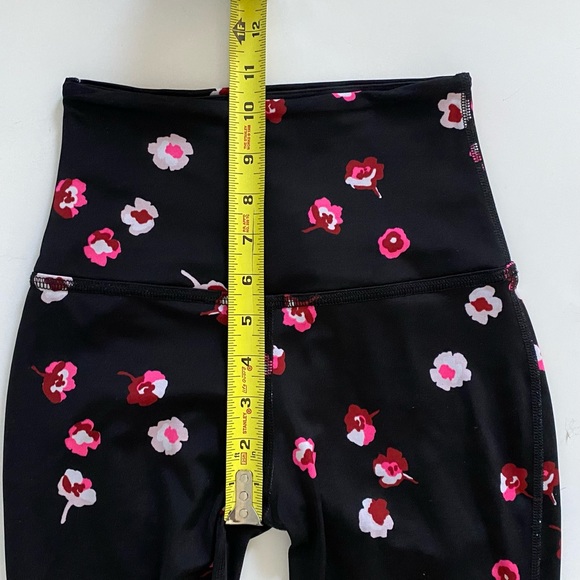 Beyond Yoga x Kate Spade Falling Floral High Waist Bow Detail Leggings - Picture 10 of 11